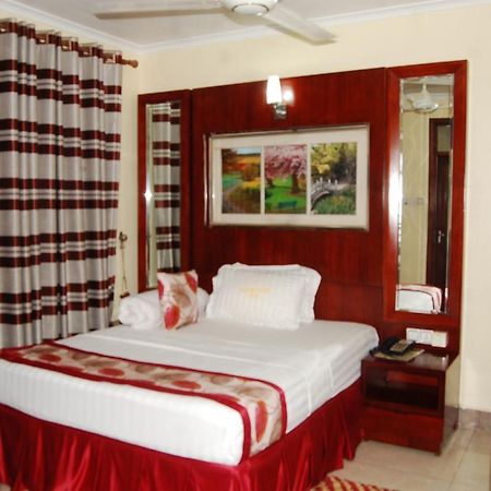 Donsuite Hotel Dar es Salaam Zewnętrze zdjęcie