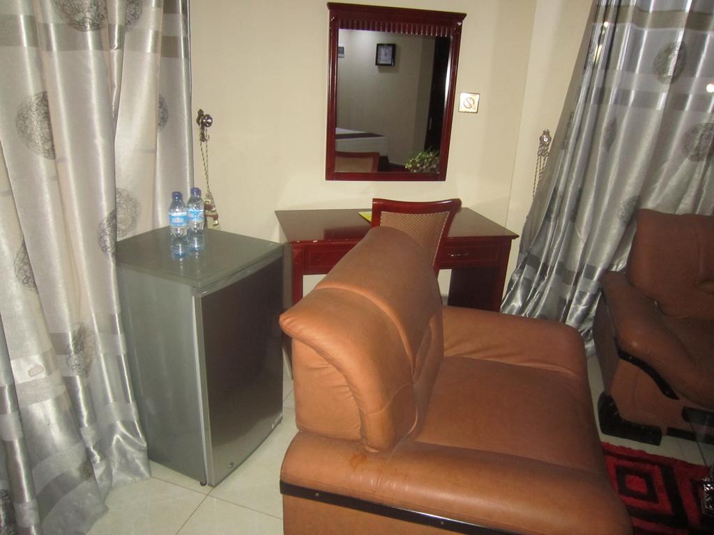 Donsuite Hotel Dar es Salaam Pokój zdjęcie