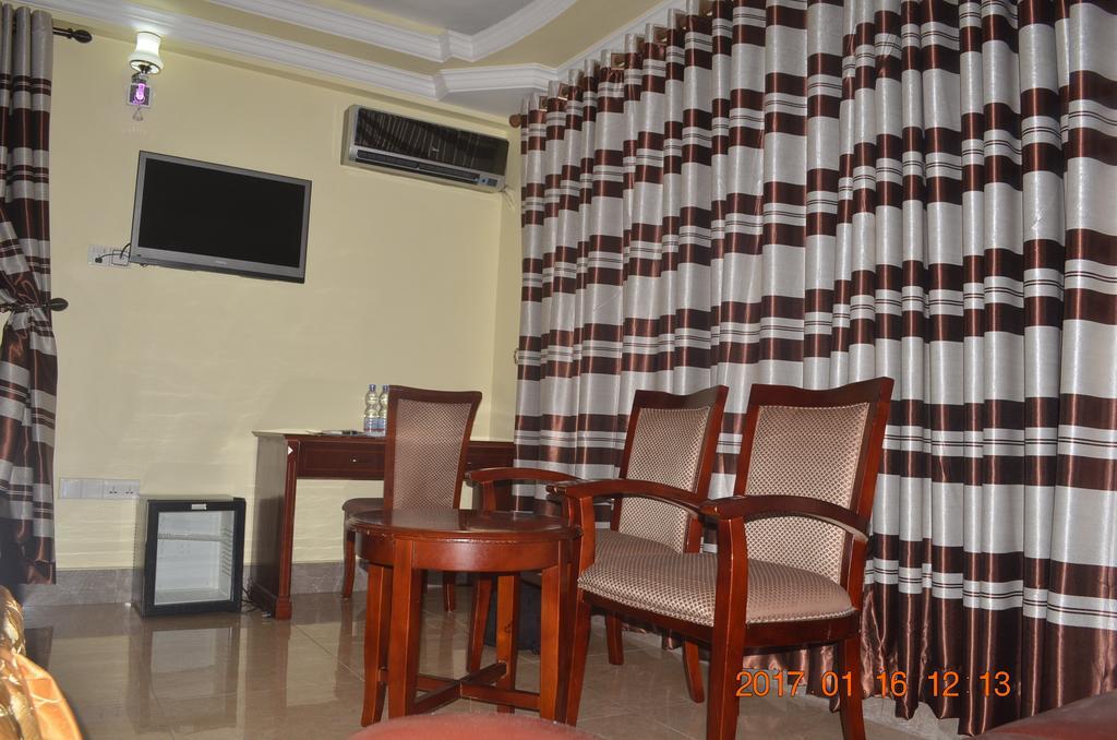 Donsuite Hotel Dar es Salaam Zewnętrze zdjęcie